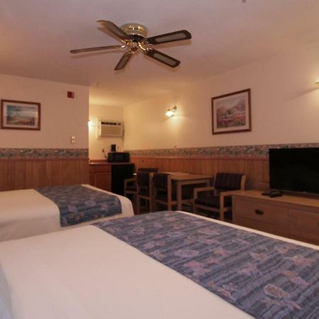Mainsail Motel Hampton Exterior photo