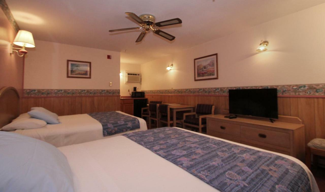 Mainsail Motel Hampton Exterior photo