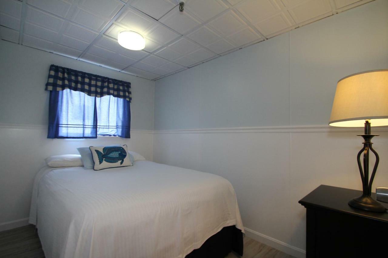 Mainsail Motel Hampton Exterior photo